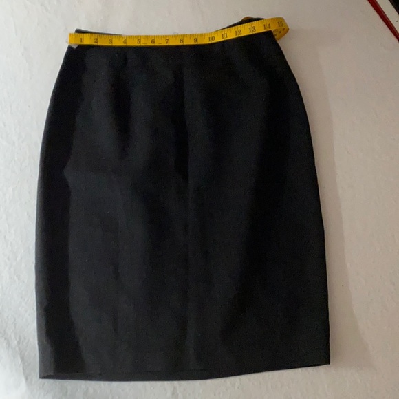 Vintage  - Linda Allard Ellen Tracey 100% Wool Pencil Skirt. - Picture 2 of 9